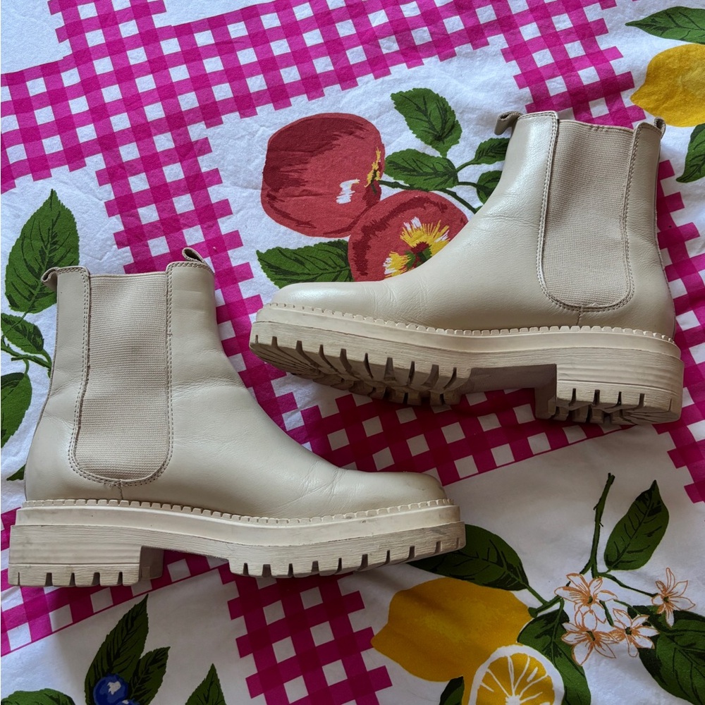 Women’s Artica Cream Boots